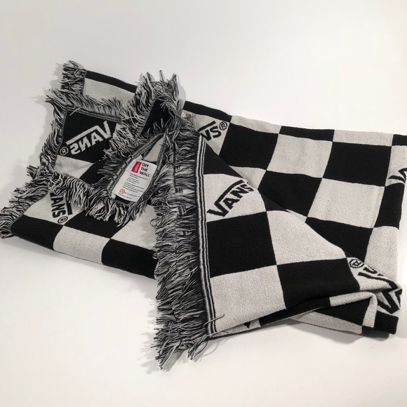 Vans Other - NWOT - Vans “Off the Wall” Blanket